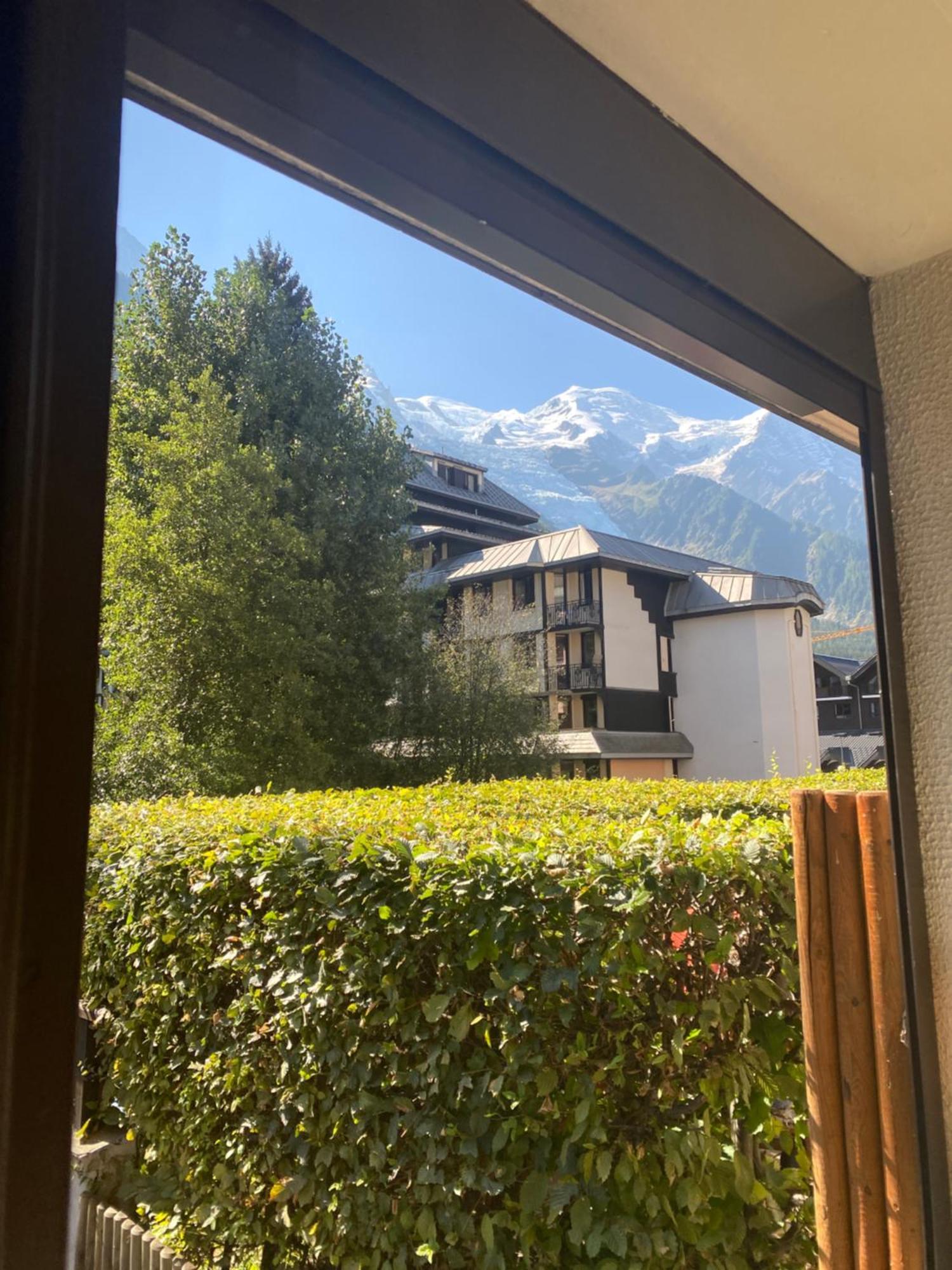 Mont Blanc View Chamonix Apartment ภายนอก รูปภาพ