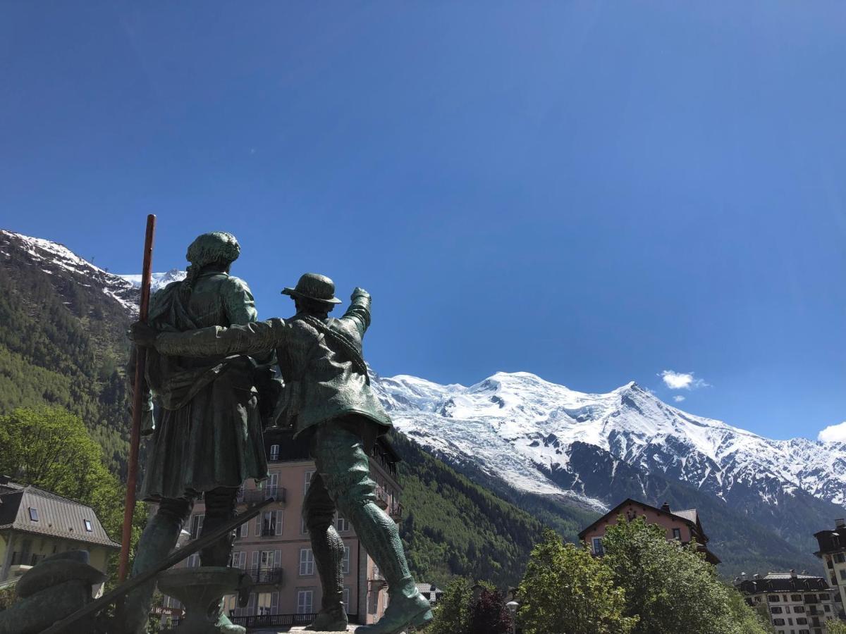 Mont Blanc View Chamonix Apartment ภายนอก รูปภาพ
